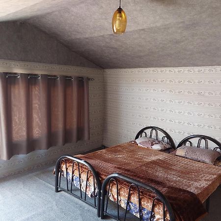 Wadi Rum Oryx Hostel & Tours Стая снимка