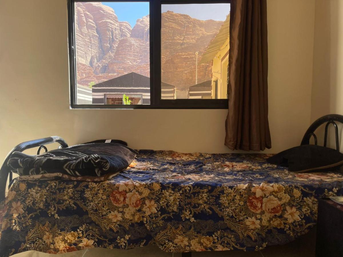 Wadi Rum Oryx Hostel & Tours Екстериор снимка