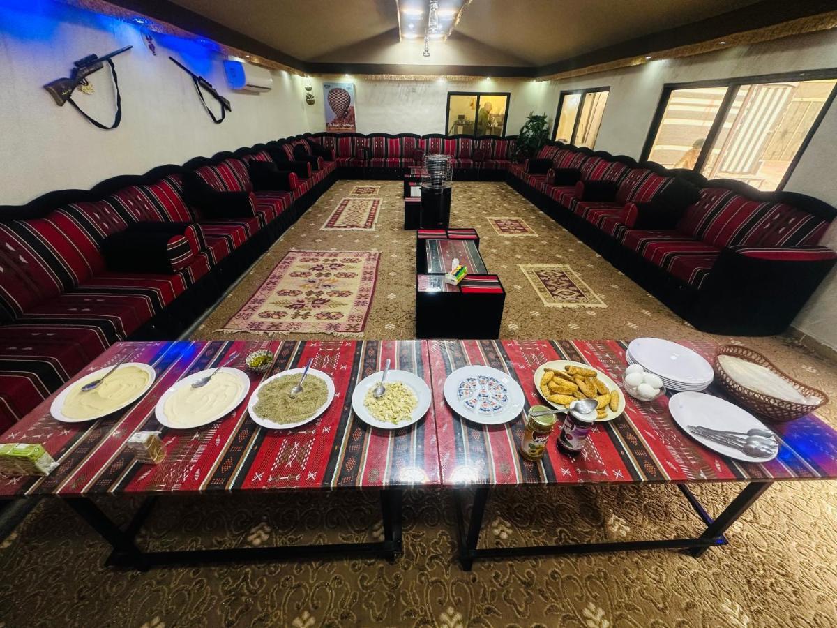 Wadi Rum Oryx Hostel & Tours Екстериор снимка