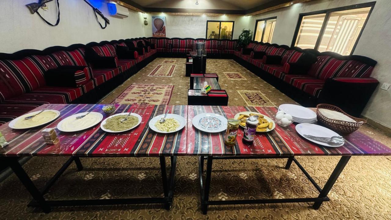 Wadi Rum Oryx Hostel & Tours Екстериор снимка