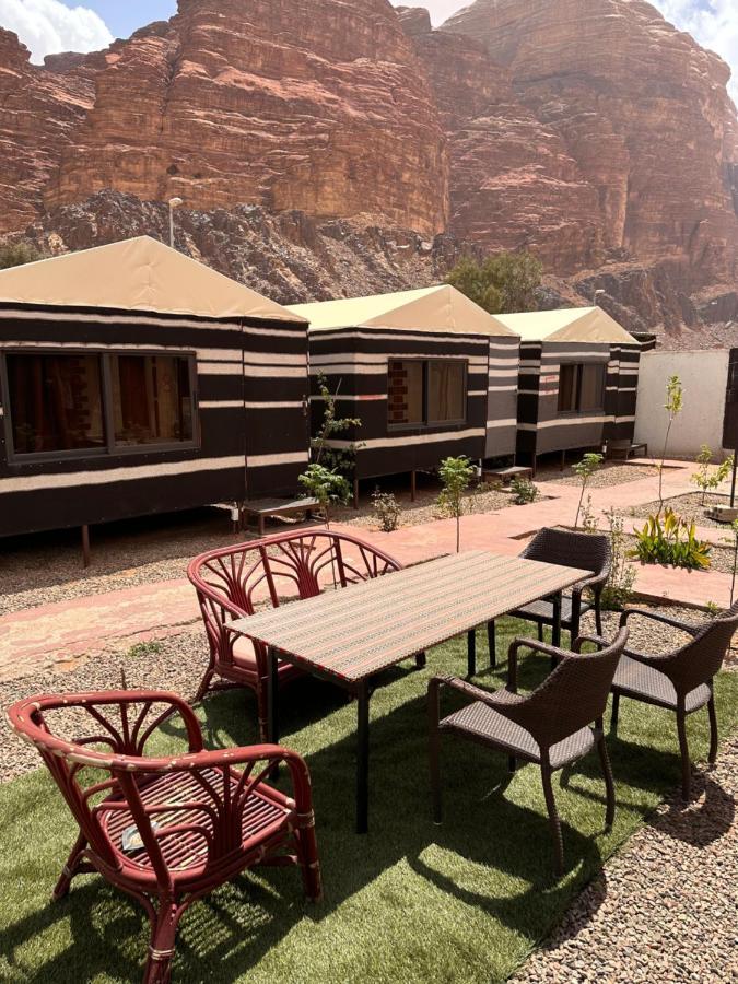Wadi Rum Oryx Hostel & Tours Екстериор снимка