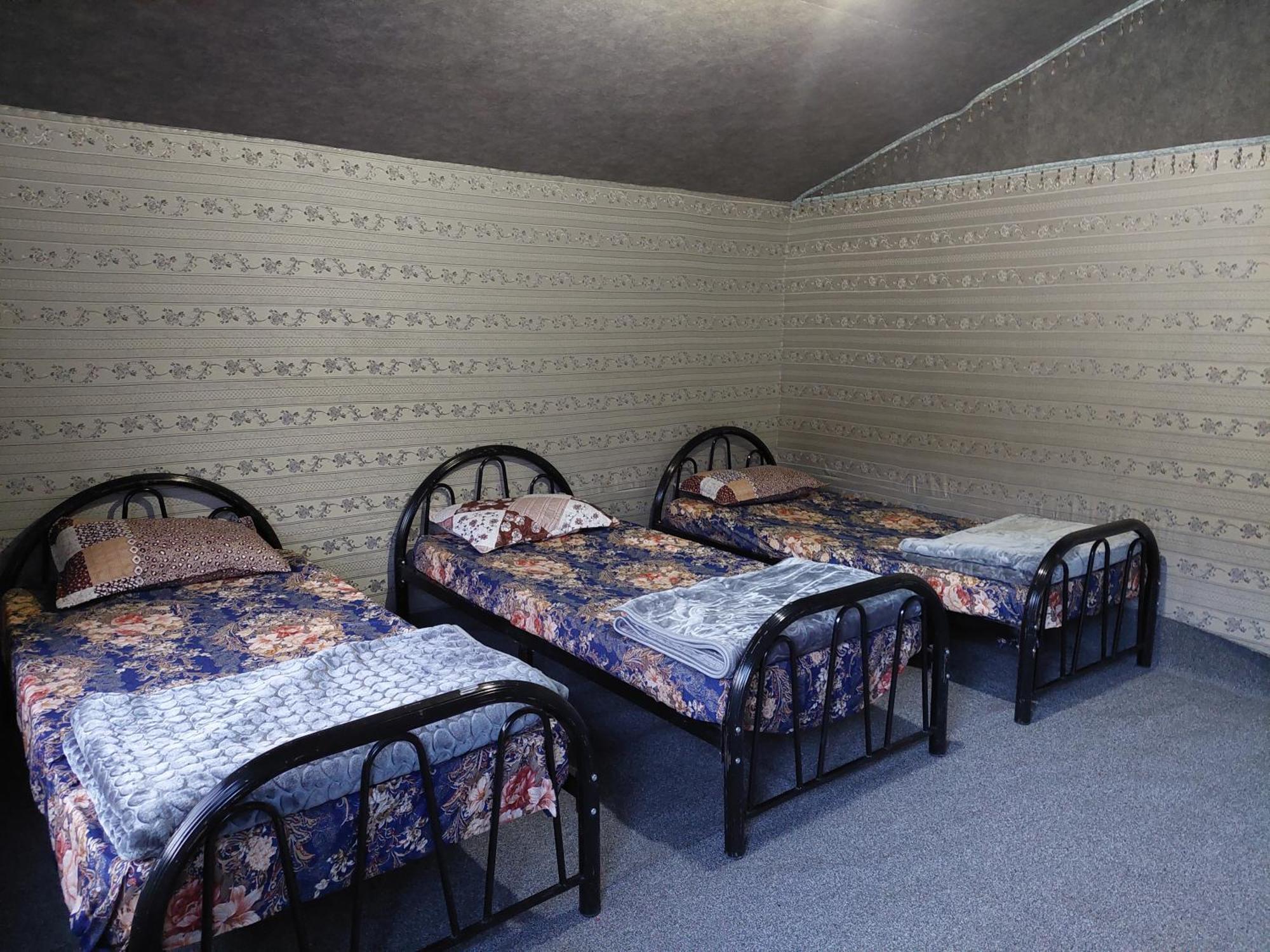 Wadi Rum Oryx Hostel & Tours Стая снимка